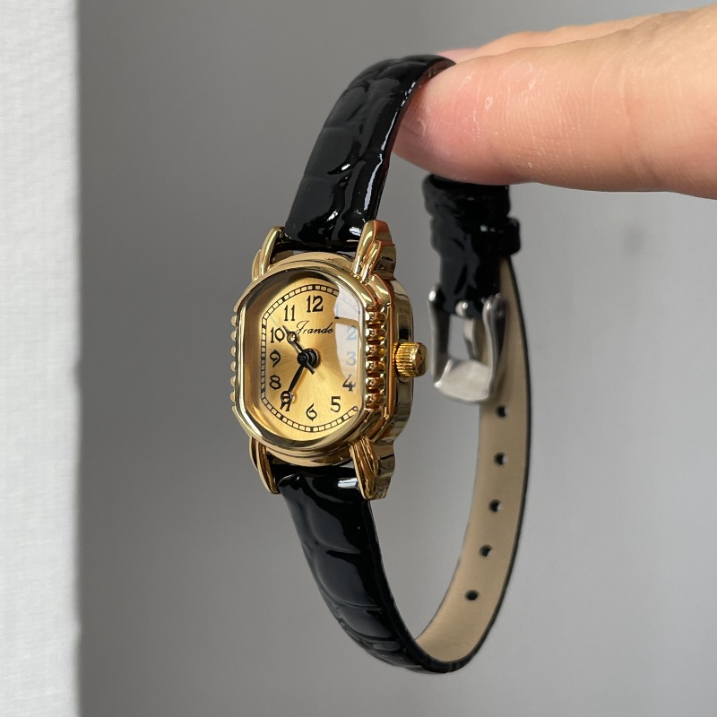 Vintage Oval Kadın Kuvars Saat - Luxury Watch Black incelemesi ve fiyatı