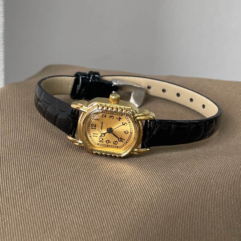 Vintage Oval Kadın Kuvars Saat - Luxury Watch Black incelemesi ve fiyatı