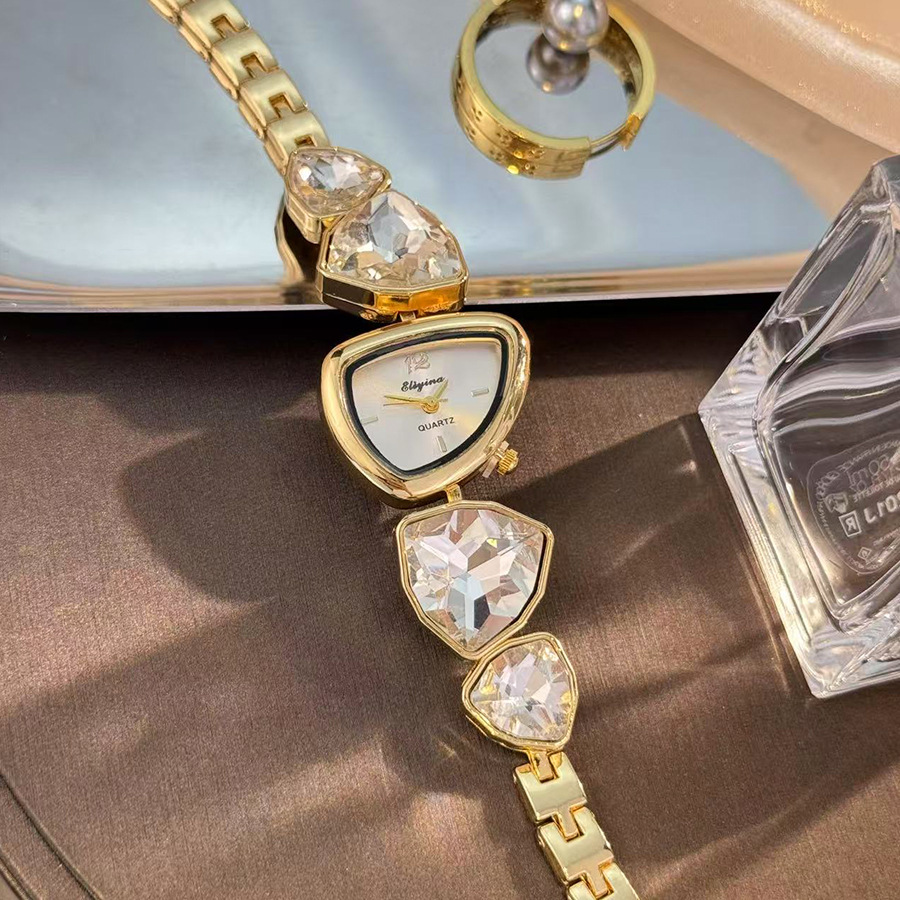 Yeni renk şeması düzensiz tasa - Luxury Watch Trading incelemesi ve fiyatı